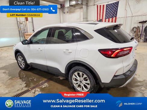Used 2023 Ford Escape Active AWD/4WD image 3