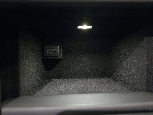 Used 2016 Chevrolet Corvette Stingray Coupe image 33