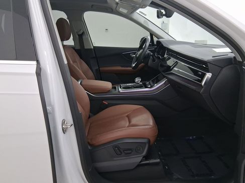 Certified 2024 Audi Q7 3.0T Premium Plus image 33