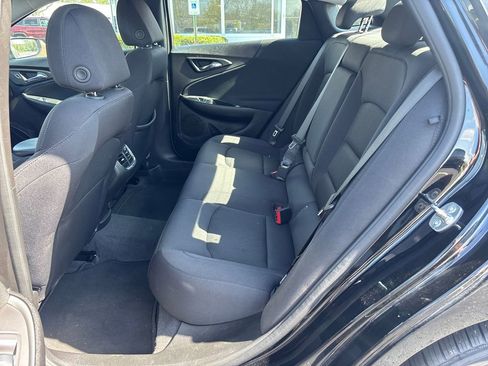 Used 2025 Chevrolet Malibu LT FWD image 27