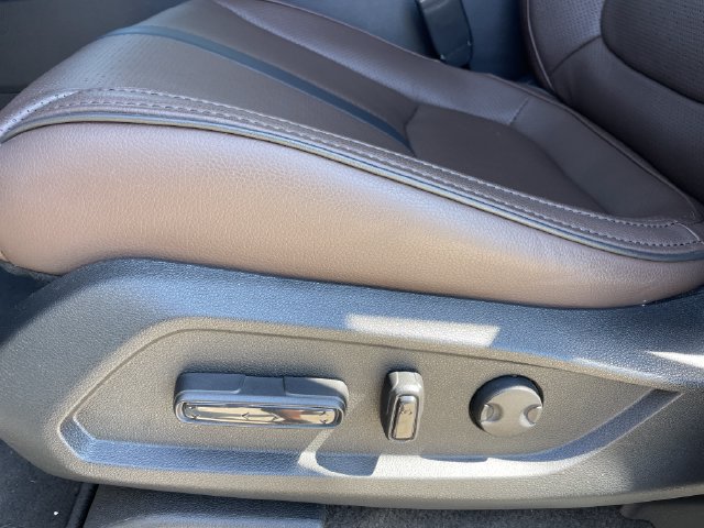 Used 2025 Honda Pilot Elite image 26
