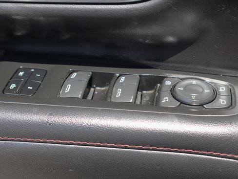 Used 2022 Chevrolet Tahoe RST w/ Sport Performance Package AWD/4WD image 18