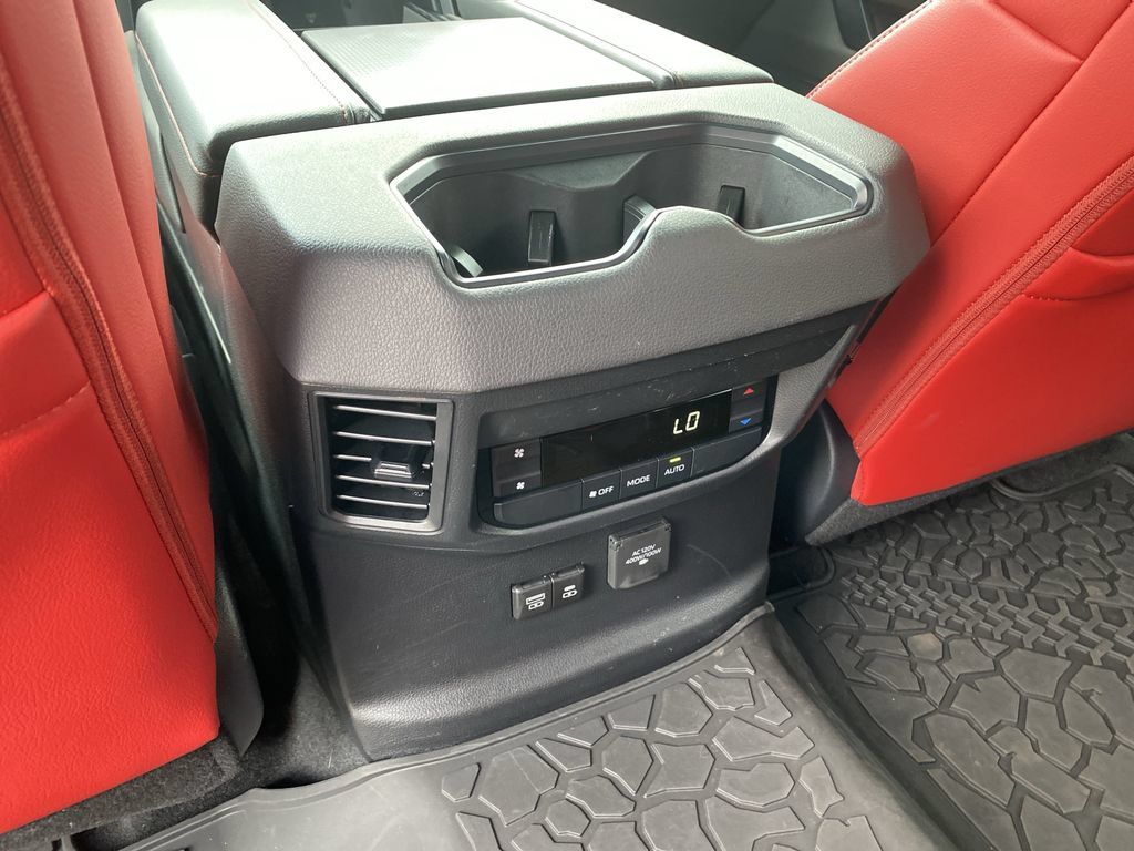 Used 2025 Toyota Sequoia TRD Pro AWD/4WD image 32