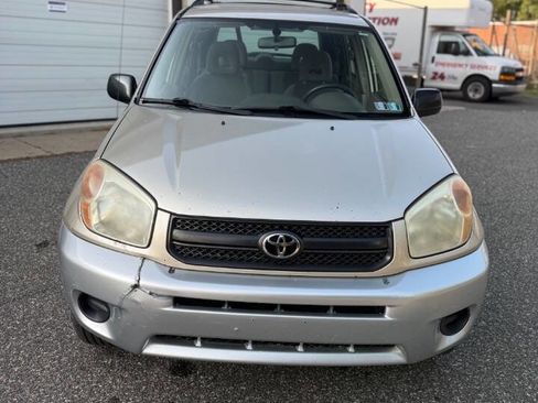 Used 2005 Toyota RAV4 2WD image 10