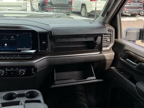 Used 2024 Chevrolet Silverado 2500 LT image 27