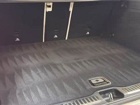 Used 2022 Mercedes-Benz GLC 300 4MATIC image 32