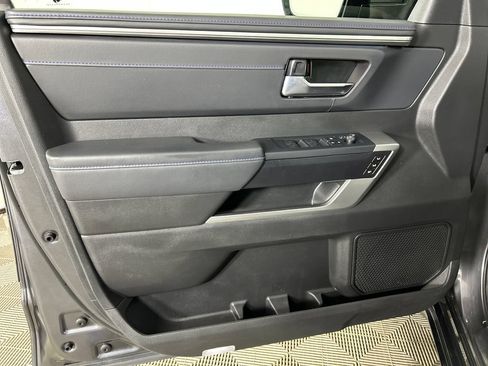 Used 2025 Toyota Tundra Platinum AWD/4WD image 13