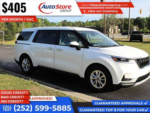 Used 2023 Kia Carnival LX FWD image 4