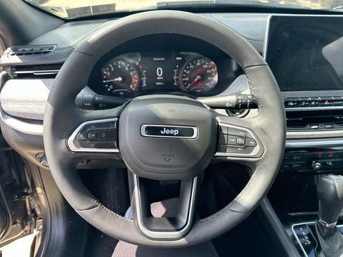 Used 2023 Jeep Compass Latitude w/ Sun and Sound Group AWD/4WD image 14