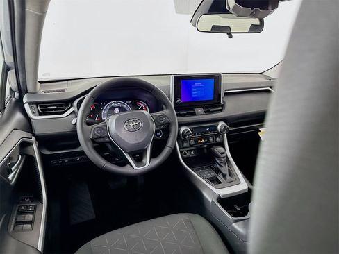 Certified 2023 Toyota RAV4 XLE image 20