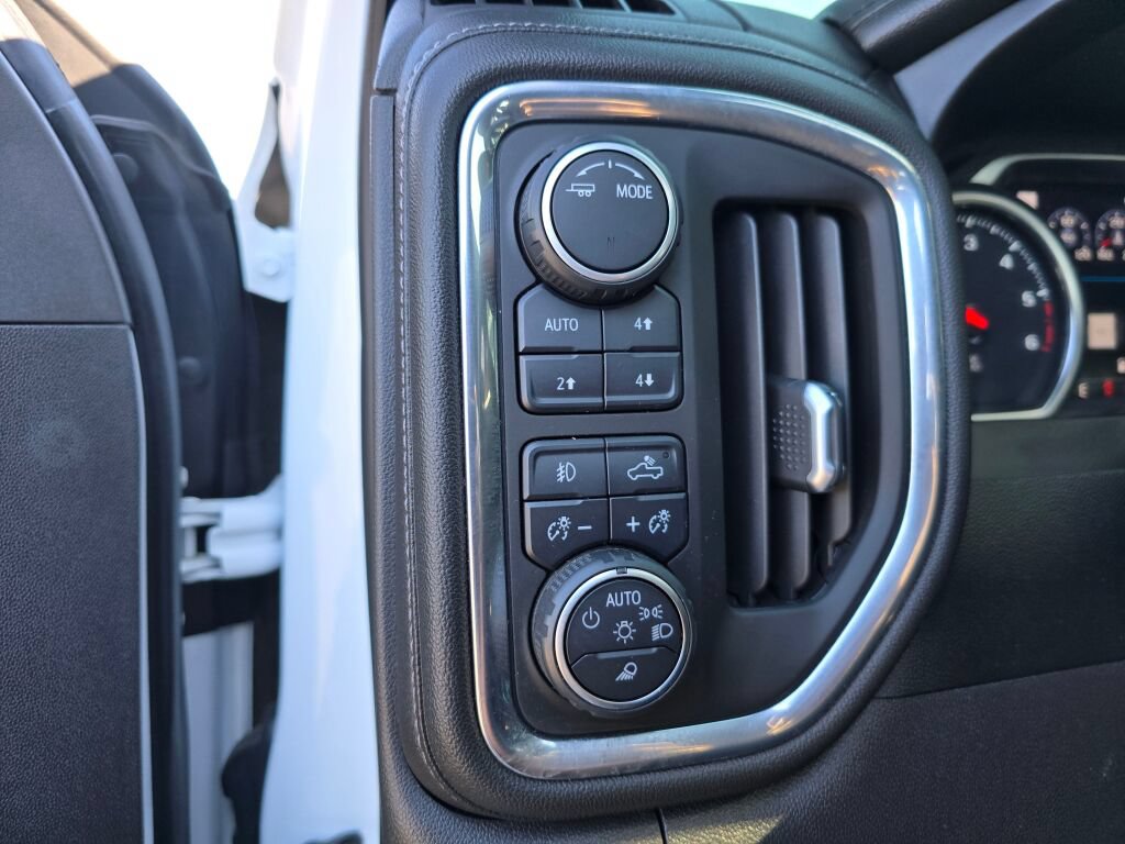 Used 2021 Chevrolet Silverado 1500 High Country AWD/4WD image 22
