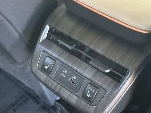 Certified 2024 Nissan Ariya AWD image 15