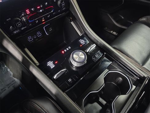 Used 2024 Jeep Grand Cherokee L Summit w/ High Altitude Package image 30