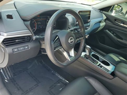 Used 2024 Nissan Altima 2.5 SR image 19