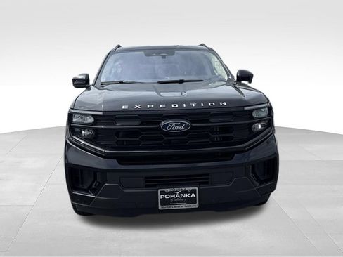 Used 2025 Ford Expedition Max Active AWD/4WD image 2