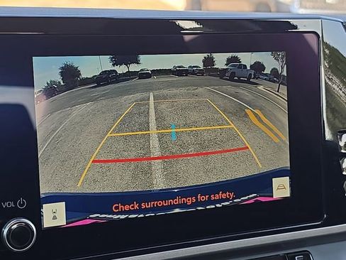 Used 2026 Toyota Camry LE image 22