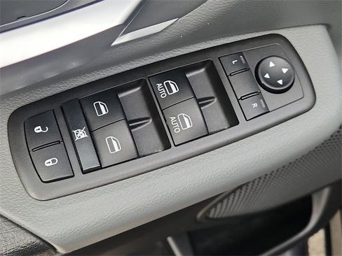 Used 2022 RAM 1500 Lone Star image 22