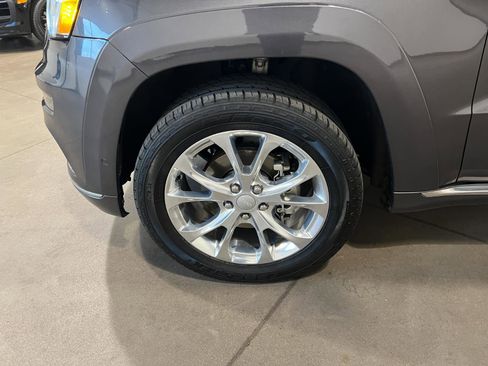 Used 2020 Jeep Grand Cherokee Summit image 46