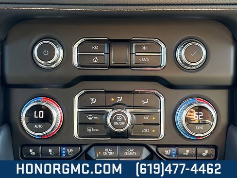 Used 2023 GMC Yukon AT4 w/ Technology Package image 32