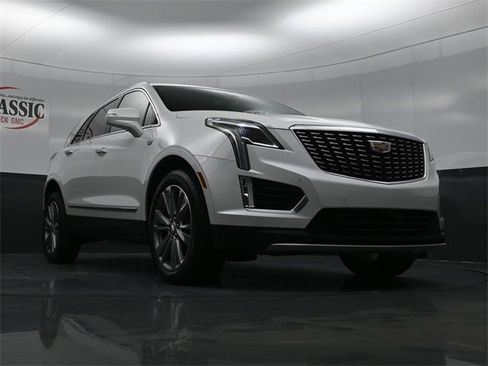Used 2025 Cadillac XT5 Premium Luxury image 31