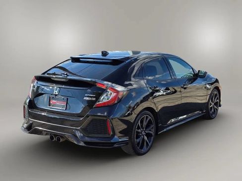 Used 2018 Honda Civic Sport image 5
