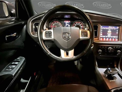 Used 2014 Dodge Charger SXT image 19