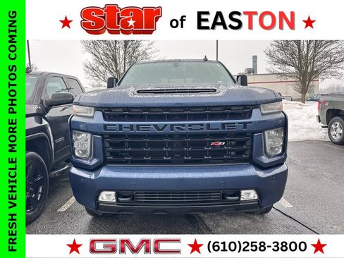 Used 2021 Chevrolet Silverado 2500 LTZ w/ LTZ Plus Package image 3