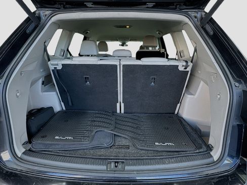 Used 2018 Volkswagen Atlas SE image 17