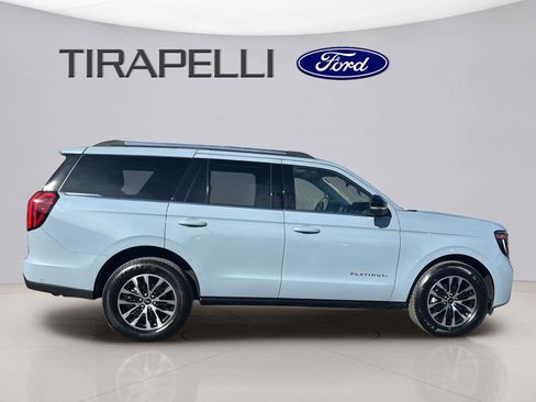 Certified 2025 Ford Expedition Platinum image 20