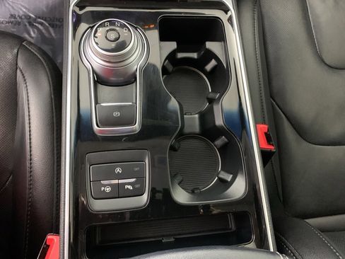 Used 2020 Ford Edge Titanium w/ Equipment Group 301A image 26