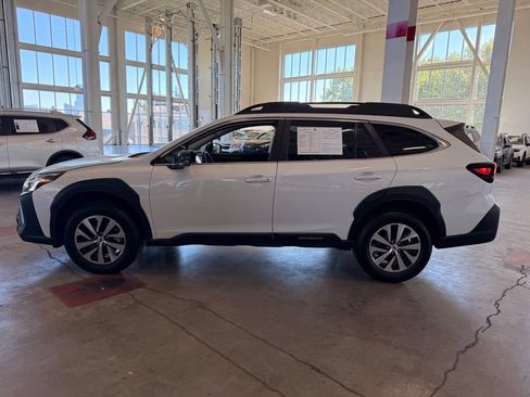 Certified 2025 Subaru Outback Premium AWD/4WD image 6