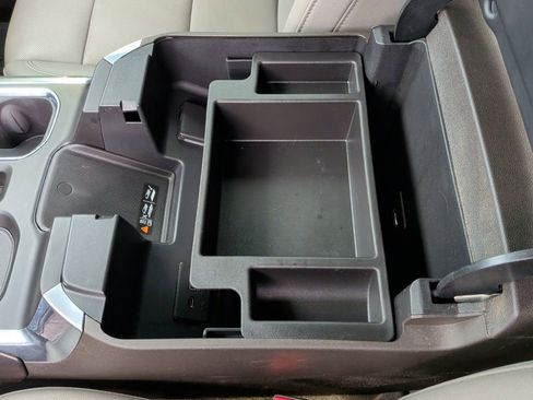 Used 2023 GMC Sierra 1500 SLT image 34