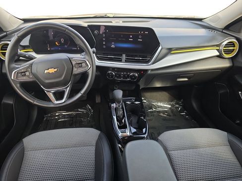 Used 2024 Chevrolet Trax LT w/ Driver Confidence Package FWD image 13