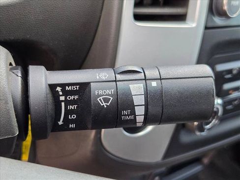 Used 2013 Nissan Frontier SV RWD image 13
