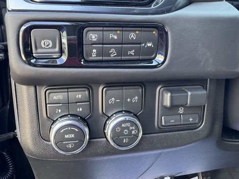 New 2026 GMC Yukon AT4 Ultimate image 16