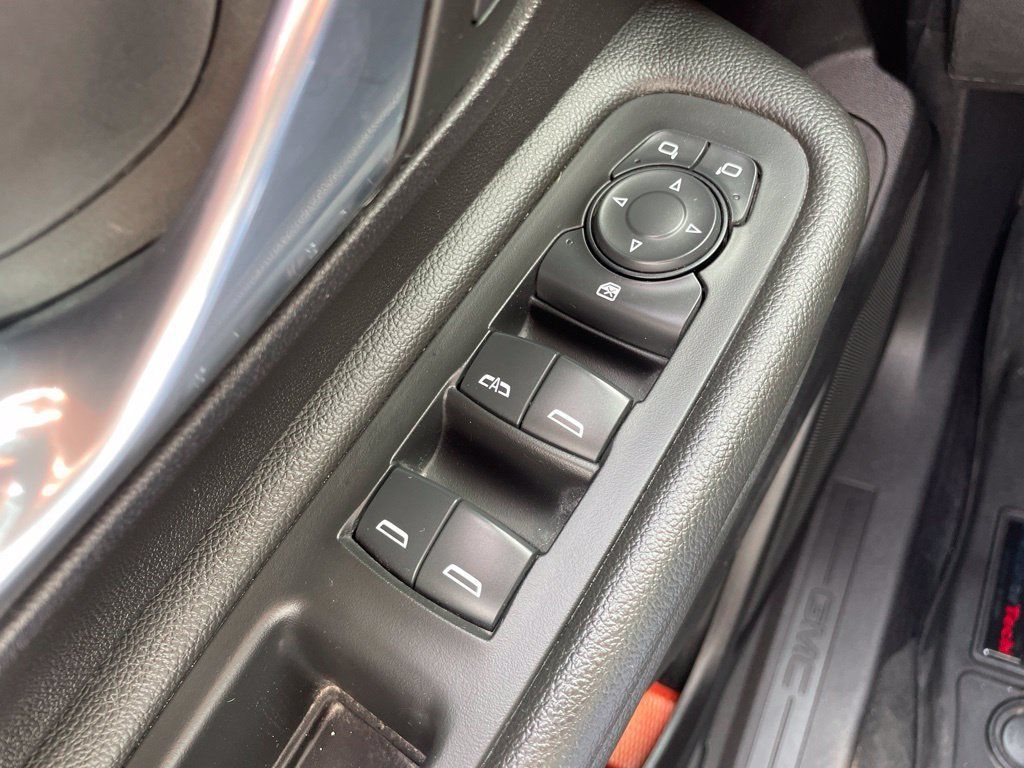 Used 2024 GMC Terrain SLE w/ Elevation Edition FWD image 24