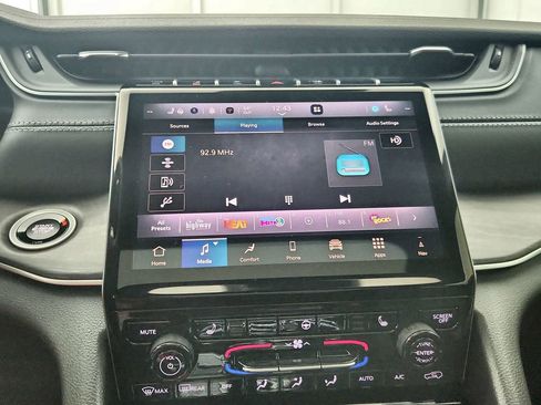 New 2025 Jeep Grand Cherokee Limited image 24