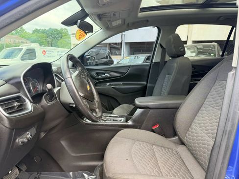 Used 2019 Chevrolet Equinox LT w/ Sun & Navigation Package AWD/4WD image 13