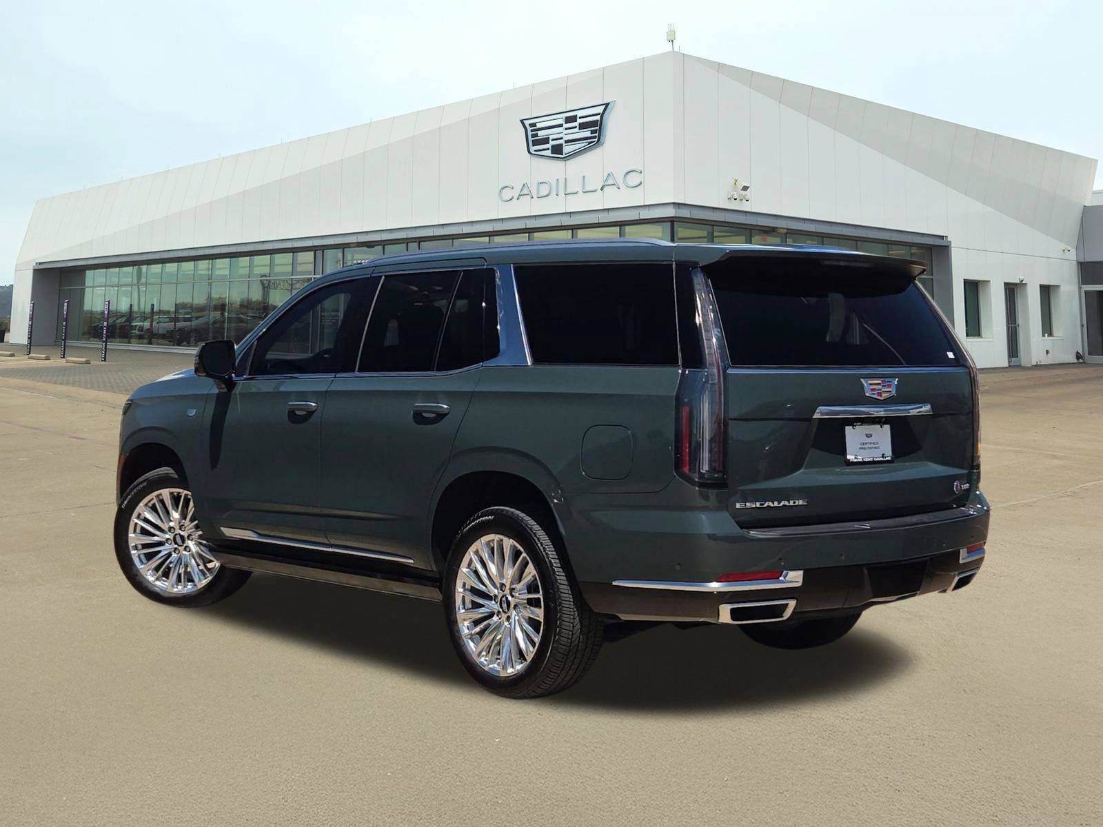 Certified 2026 Cadillac Escalade Luxury w/ LPO, Floor Liner Package RWD image 4