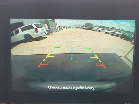 Used 2024 Nissan Frontier SV AWD/4WD image 16