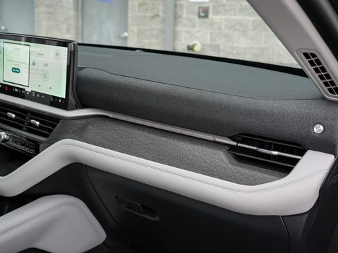 New 2026 Ford Explorer Platinum w/ LUX Leather Package image 39