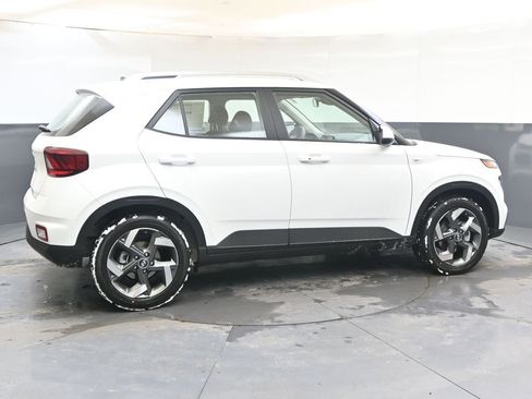 New 2026 Hyundai Venue SEL image 6