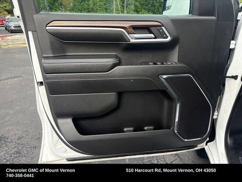Used 2023 Chevrolet Silverado 1500 LT AWD/4WD image 13