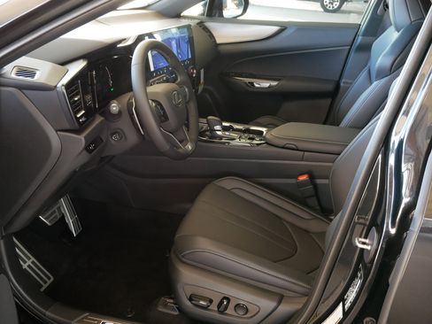 New 2026 Lexus NX 450h+ F Sport image 4