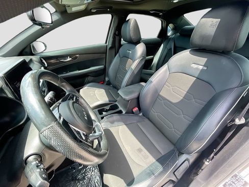 Used 2023 Kia Forte GT-Line w/ GT-Line Premium Package FWD image 22