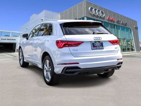 Used 2023 Audi Q3 2.0T Premium Plus w/ Premium Plus Package AWD/4WD image 2
