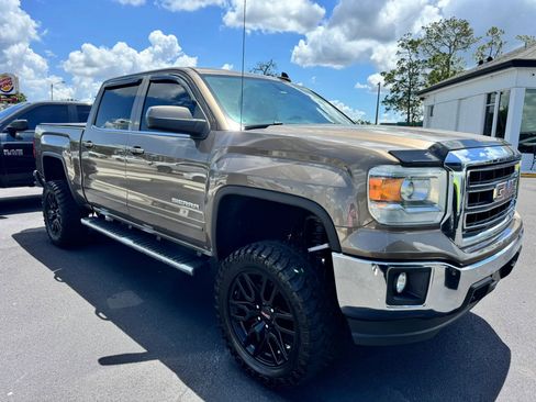 Used 2015 GMC Sierra 1500 SLE AWD/4WD image 4