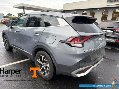 Used 2023 Kia Sportage EX FWD image 3
