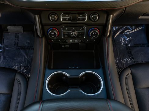 Used 2023 Chevrolet Suburban RST w/ Sport Performance Package image 27