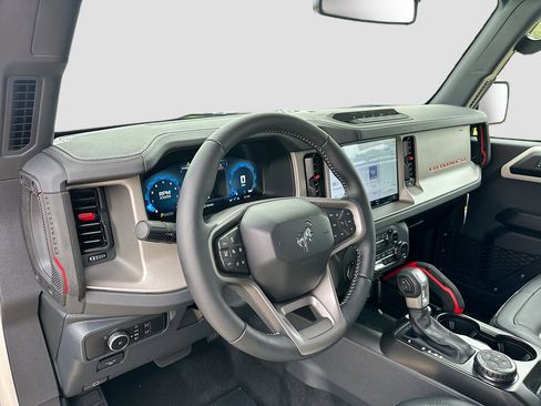 New 2026 Ford Bronco Outer Banks AWD/4WD image 6